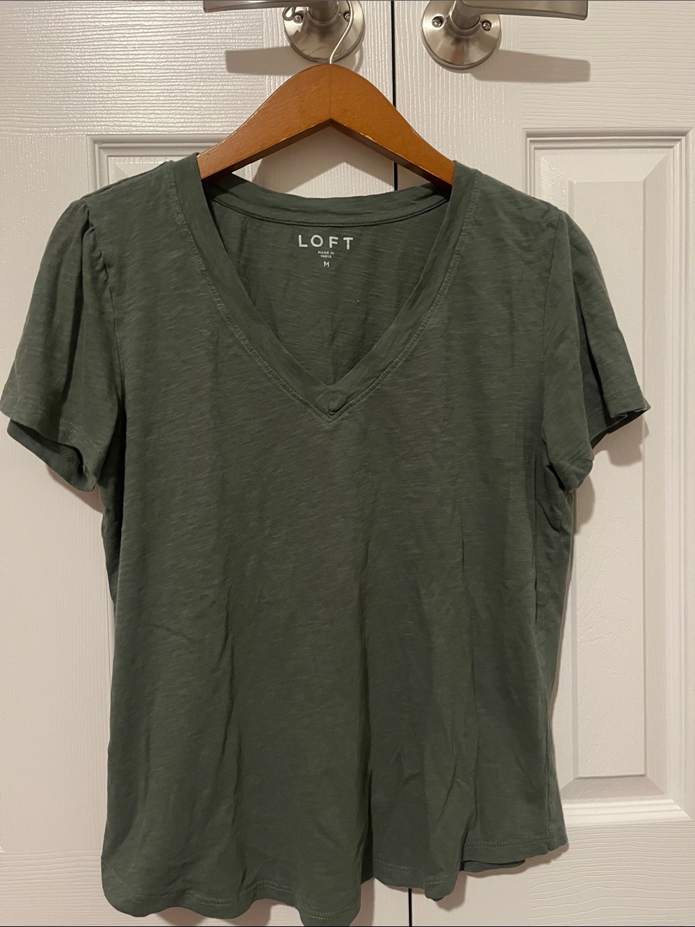 LOFT Everyday V-Neck Short Sleeve Tee in Olive Green